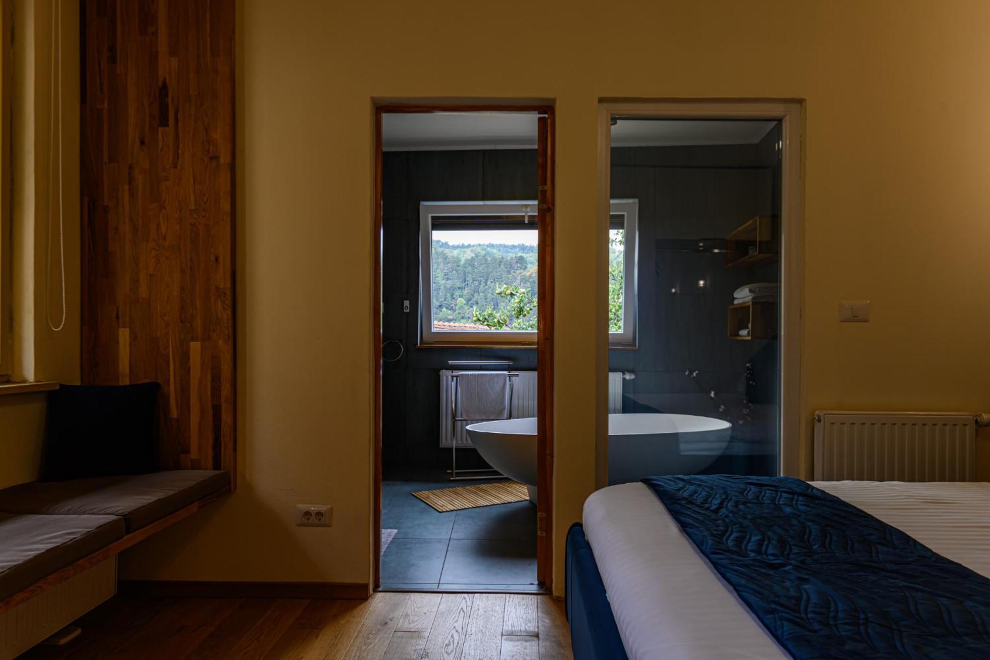 Lagom - Hot Tub Hideout Brasov Bagian luar foto